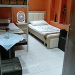 Hotel Hostel J\'Adore