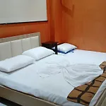 Hotel Hostel J\'Adore